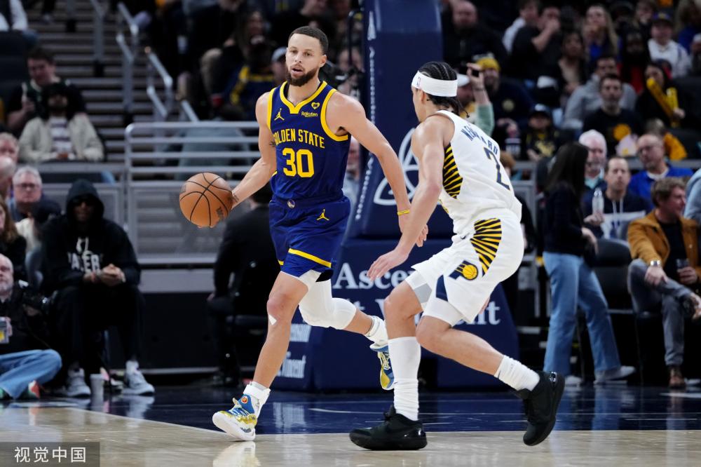 他的缺席不 他的缺席不